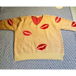 A Beautiful Soul Sweater Lips Kiss Pullover SZ 18/20 Romantic Valentine’s Day
